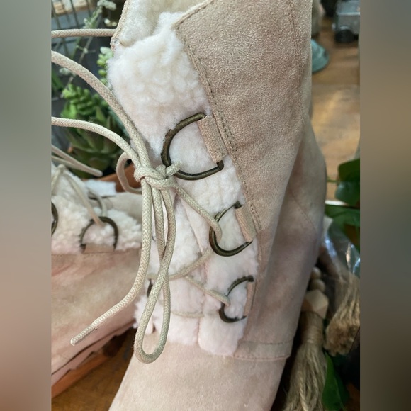 Mis-jes Winter Boot - Picture 4 of 7